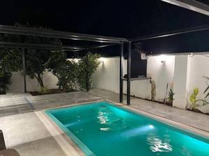 فروش ویلا لوکس 110 متری با استخر در رشت