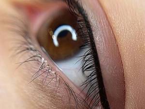 هزینه بن مژه و خط چشم در کرمانشاه