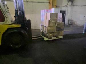 تخلیه و بارگیری میلگرد در بندرانزلی