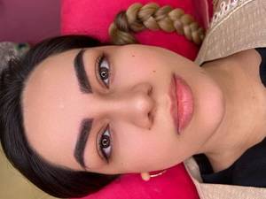 میکروبلیدینگ ابرو طبیعی دخترانه در قرچک