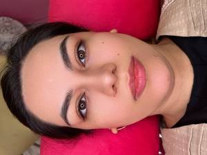 میکروبلیدینگ ابرو طبیعی دخترانه در قرچک