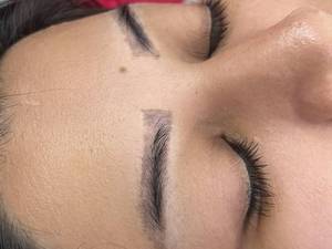 میکروبلیدینگ ابرو شیک و نچرال 