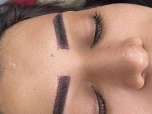 میکروبلیدینگ ابرو شیک و نچرال 