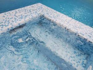 هزینه ساخت استخر و جکوزی بتنی در نور