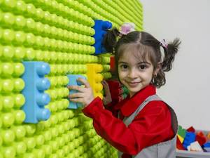 مهدکودک و پیش دبستانی با محیط ایمن در میرداماد