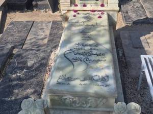 طراحی و حکاکی سنگ قبر مرمر سبز در کرج