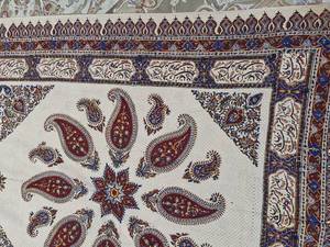 خرید سفره قلمکاری سنتی سالنی در رشت