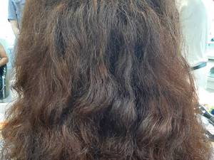 آموزش تخصصی رنگ و لایت مو در انزلی