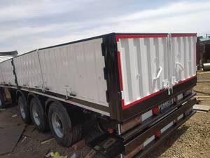 ساخت تریلی سه محور دو محور در اصفهان