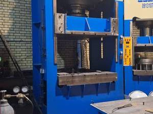 قیمت پرس ۳۰۰ تن لاستیک در اصفهان