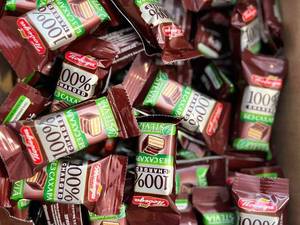 وارد کننده شکلات های خارجی بدون قند