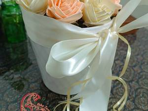 گل هدیه با تزئین شیک و فانتزی در تهران