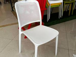 تولیدی صندلی پلاستیکی شیک رشت