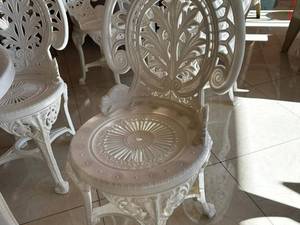 ست میز و صندلی بالکن مدل طاووسی در لاهیجان