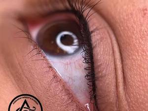 هزینه خط چشم دائمی و بن مژه در مشهد