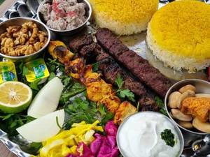 رستوران و کافی‌شاپ کنار جاده سقالکسار