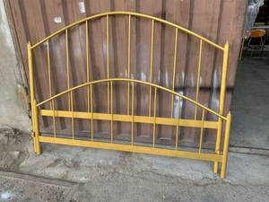 تولید کننده کفی فلزی پایه دار 