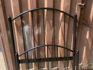 تولید کننده کفی فلزی پایه دار 