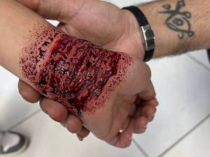 آموزش گریم زخم به صورت حرفه ای در شهر قدس
