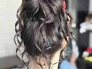 سالن زیبایی با خدمات شینیون خاص در اشرفی اصفهانی