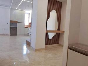 کابینت مدرن سفید متالیک و کاپو متالیک