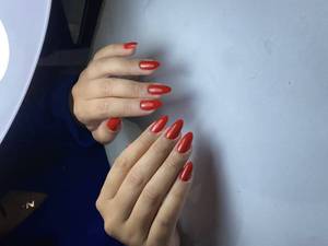 کاشت ناخن با مواد درجه یک در اشرفی اصفهانی