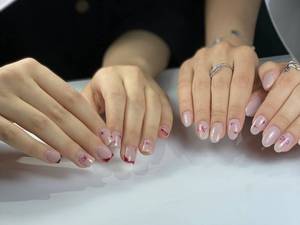 کاشت ناخن با مواد درجه یک در اشرفی اصفهانی