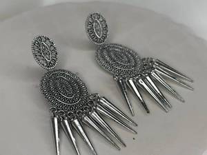 گوشواره دست ساز آناهیتا