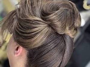 میکاپ حرفه ایی با متریال با کیفیت اشرفی اصفهانی 