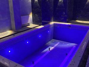 فروش و نصب چراغ استخری در رشت