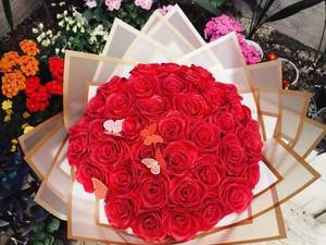 خرید و قیمت دسته گل رز شاین دار روبانی