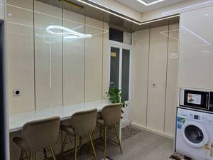 نصب و اجرای کابینت مدرن هایگلاس AGT در اصفهان 