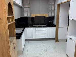 کورین مشکی رگه‌دار برای صفحه کابینت و کانتر