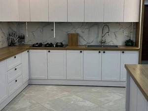 کابینت نئوکلاسیک میله‌ای