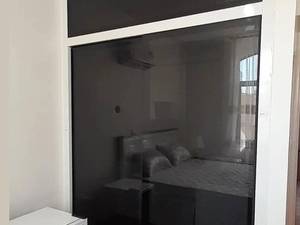 درب دکوفیکس کمد دیواری با اجرای سفارشی