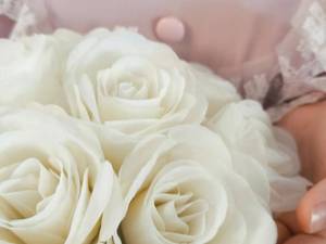 دسته گل رز لمسی عروس