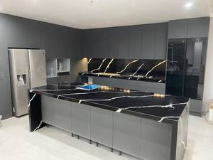 صفحه روی کابینت از جنس سنگ کوارتز گریفین