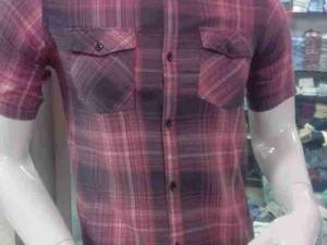 پیراهن مردانه چهارخانه