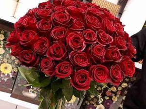 انواع دسته گلهای مدرن با گلهای طبیعی و مصنوعی