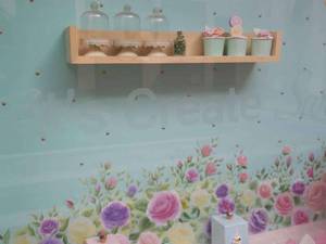 نقاشی وانستروک روی دیوار در اصفهان
