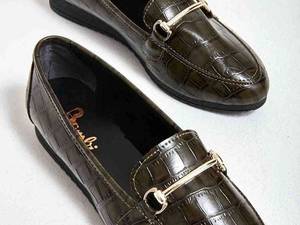 خرید کفش زنانه ترک از ریحون شاپ