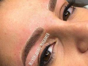 میکروبلیدینگ به روش آکادمی فنی در آکادمی آرایش دائم نغمه