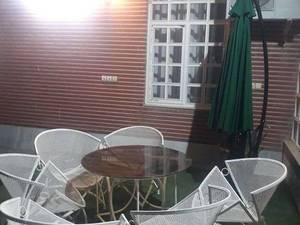 تولید چتر کنار حالت باز و بسته در اصفهان