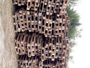 چوب بری و پالت سازی نظری در آمل