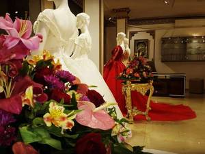 مزون لباس عروس ققنوس