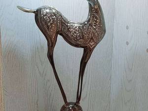 پخش انواع مجسمه های برنجی در چابهار