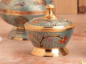 محصولات قلمزنی دست ساز برنج در چابهار