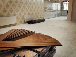 اجرای پارکت و کاغذ دیواری مدرن در رضوانشهر