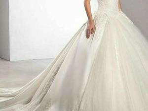 طراحی و دوخت بهترین لباس عروس در سراسر کشور