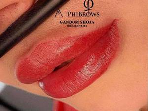 انجام آرایش دائم لب (فیکانتور) در مشهد